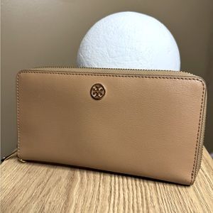 ✨TORY BURCH LONG WALLET✨